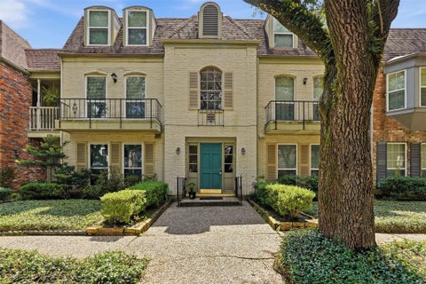 Photo of 496 N Post Oak Lane #496, Houston, TX 77024 (MLS # 84096280)