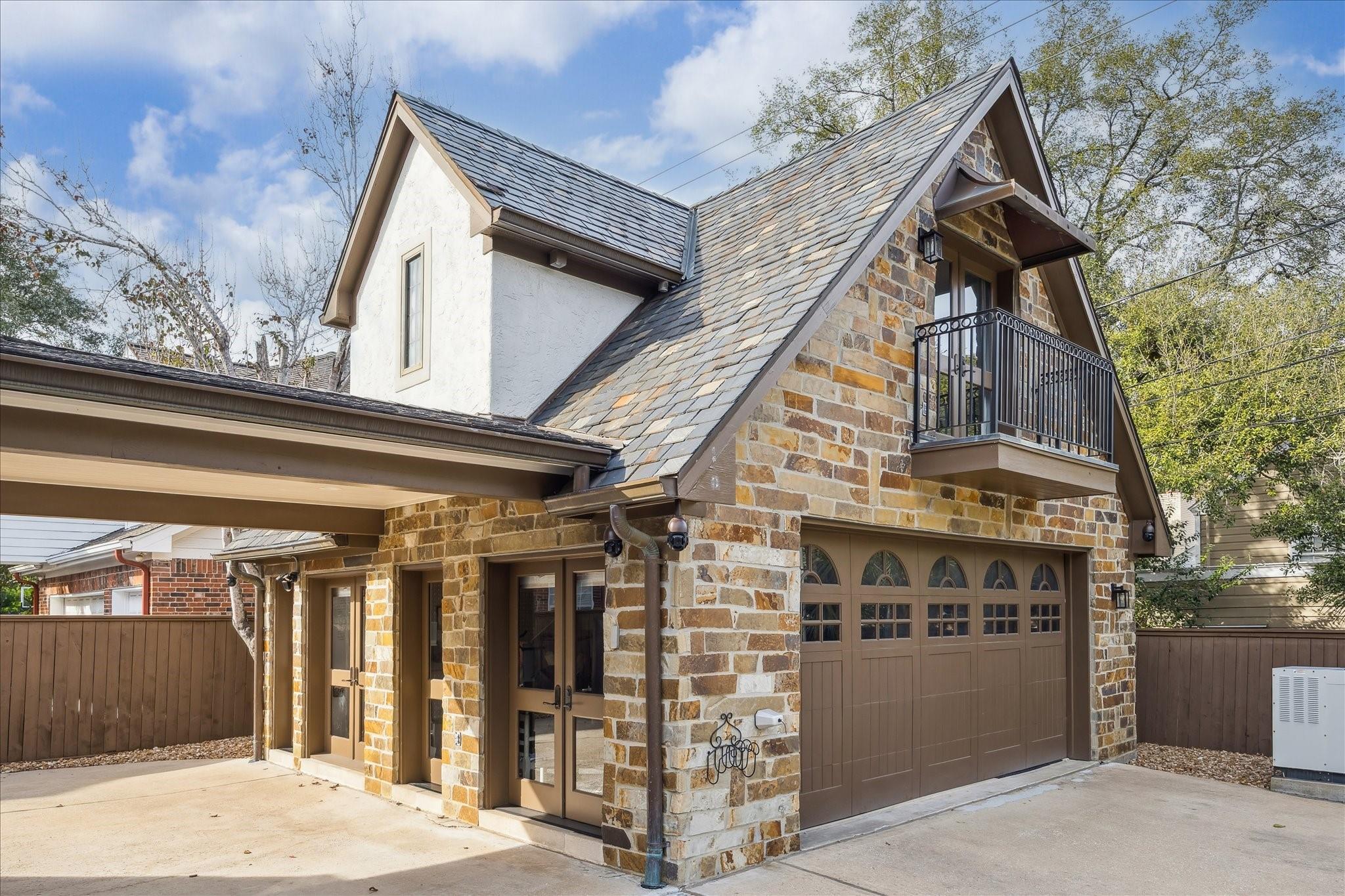 3202 University Boulevard