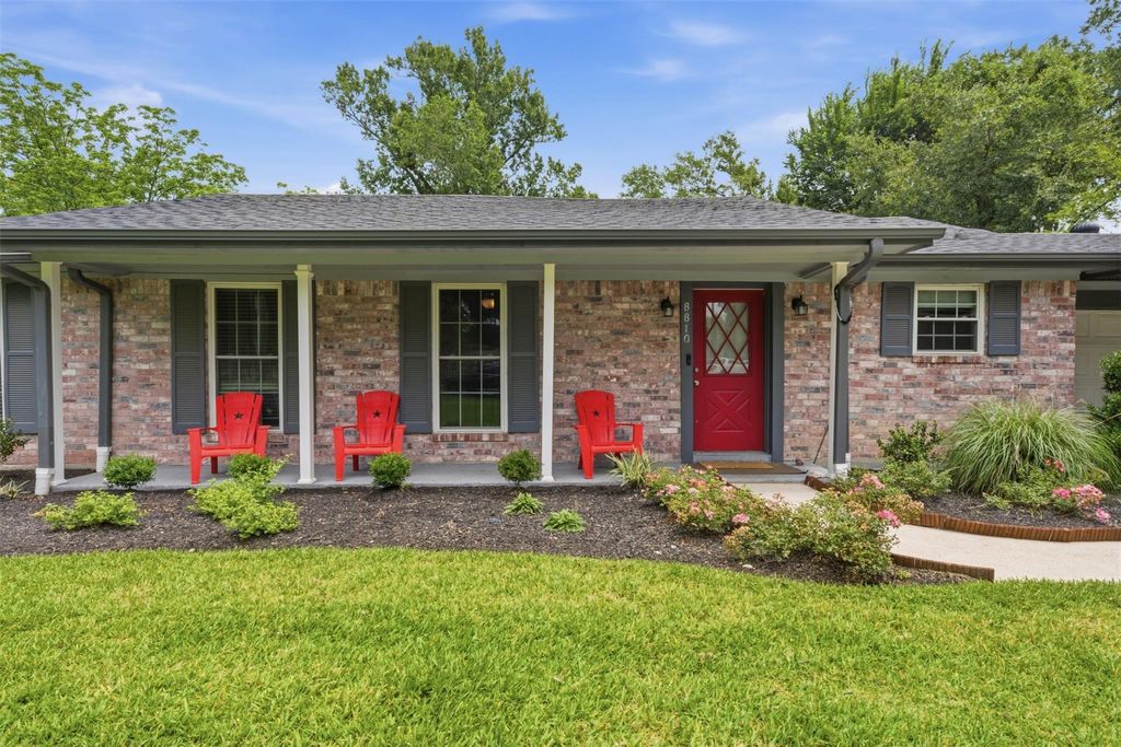 Photo of 8810 Seber Drive, Tomball, TX 77375 (MLS # 10600956)