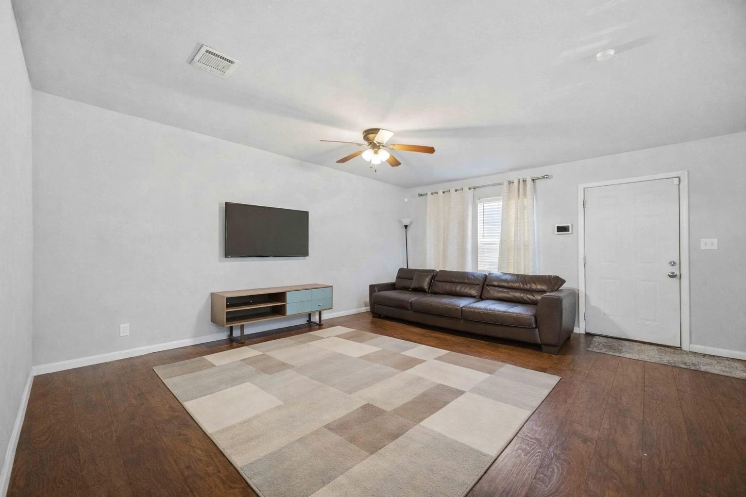 1509 Paloma Avenue