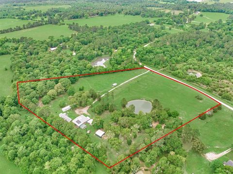 Photo of 88 Piney Point Road, Huntsville, TX 77340 (MLS # 10599682)