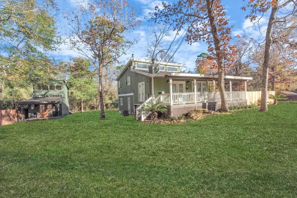 Photo of 107 Lazy Trl Trail, Montgomery, TX 77316 (MLS # 47073611)