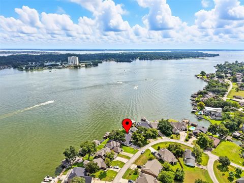 1046 Lake View Drive Montgomery TX 77356