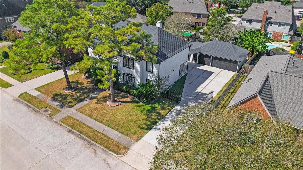 2112 Tipperary Drive