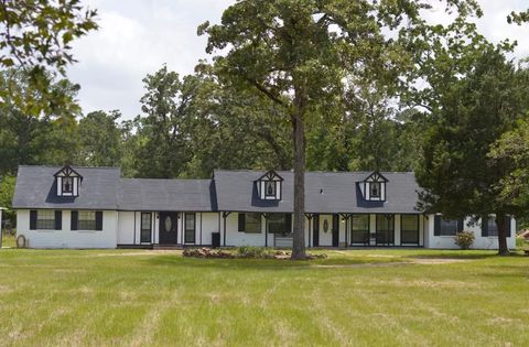 Photo of 2369 Apache Drive, Montgomery, TX 77316 (MLS # 41838568)