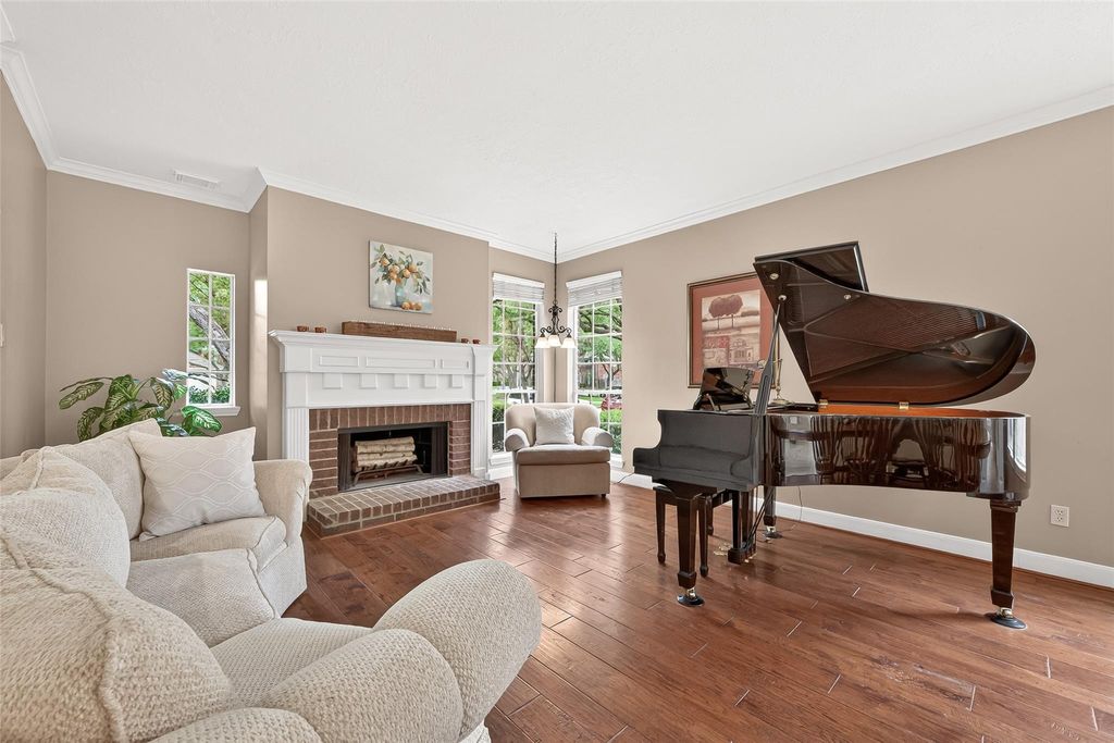 Photo of 6006 Mound Airy Court, Sugar Land, TX 77479 (MLS # 14052804)