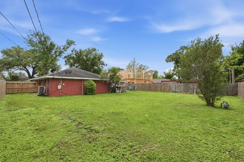 Tiny photo for 10922 Ivyridge Road, Houston, TX 77043 (MLS # 22636772)