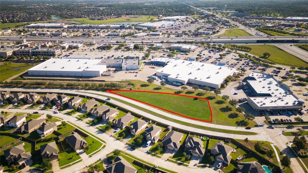 Photo of 1825 Brookport Drive, League City, TX 77573 (MLS # 77417381)