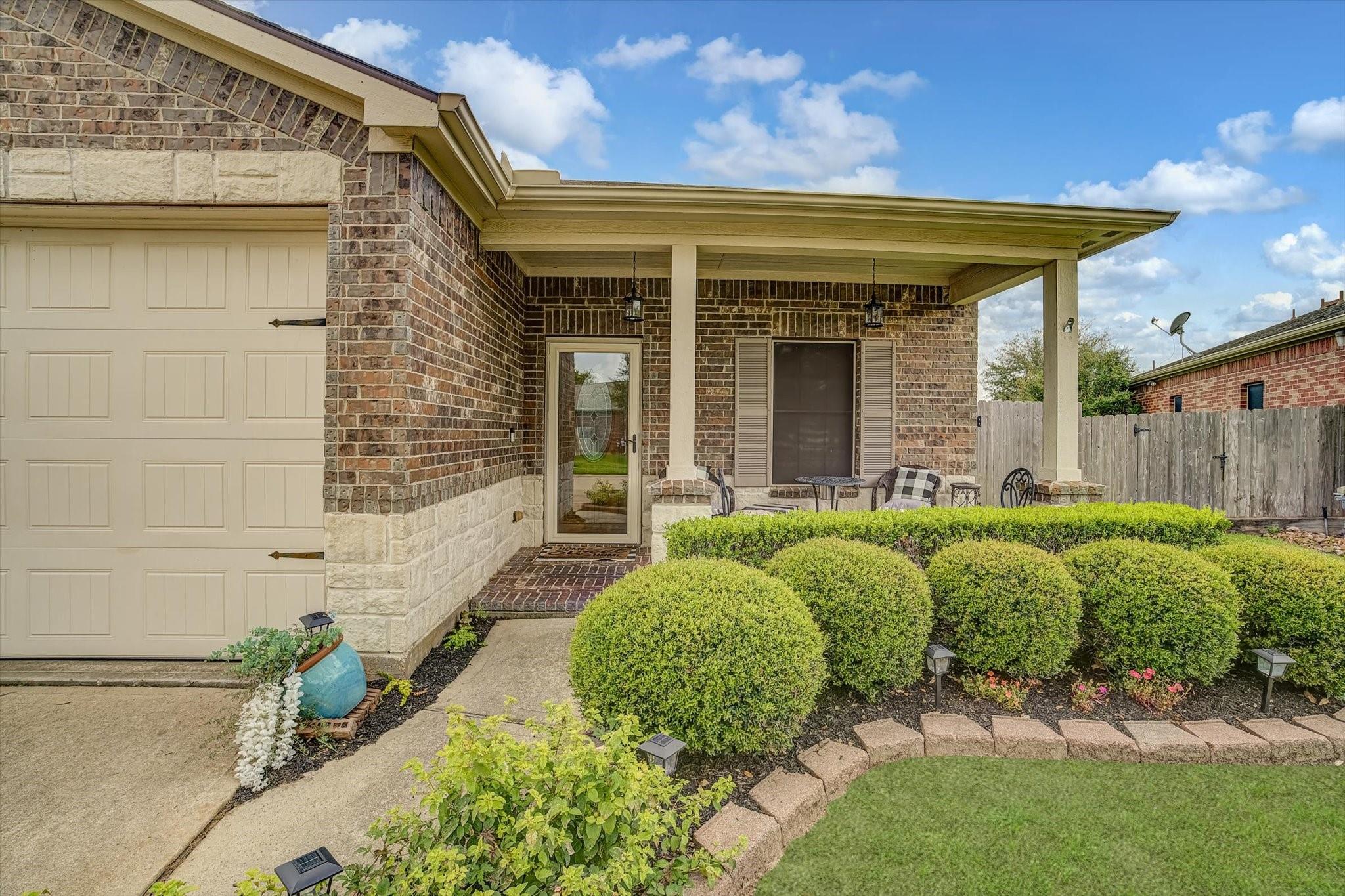 630 W Newport Bend