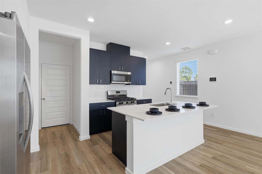 Photo of 7720 Inwood Grove Lane, Houston, TX 77088 (MLS # 25438370)