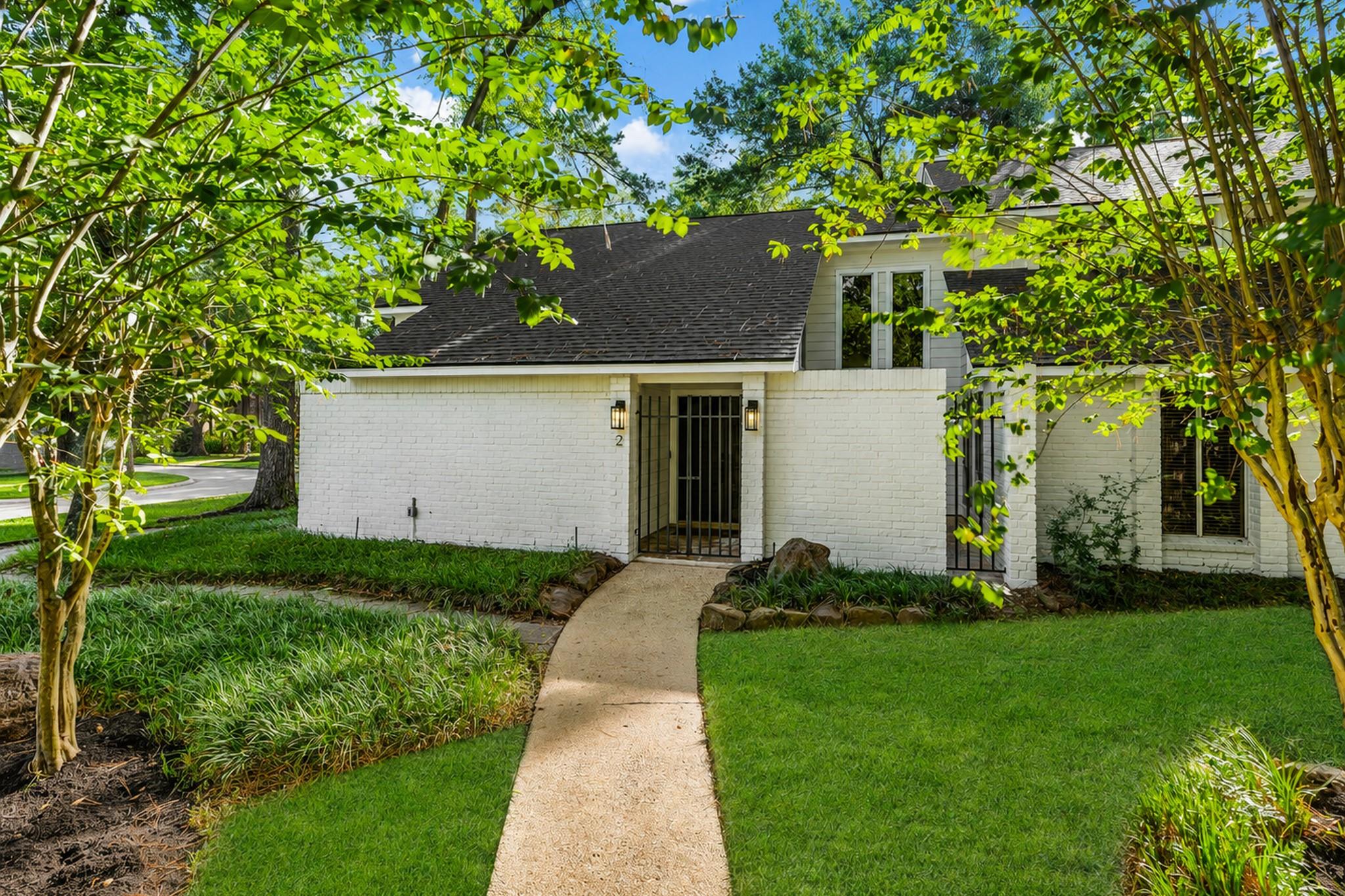 2 Muskmallow Court