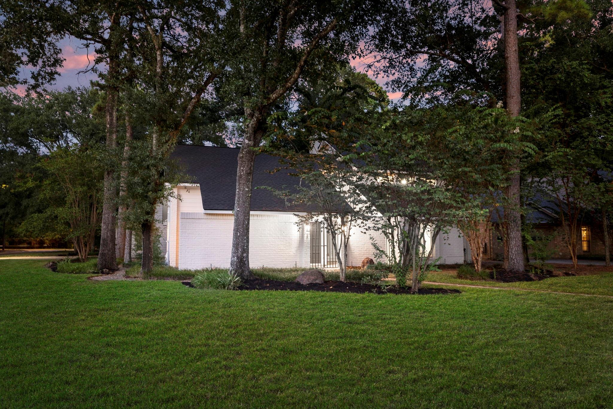 2 Muskmallow Court