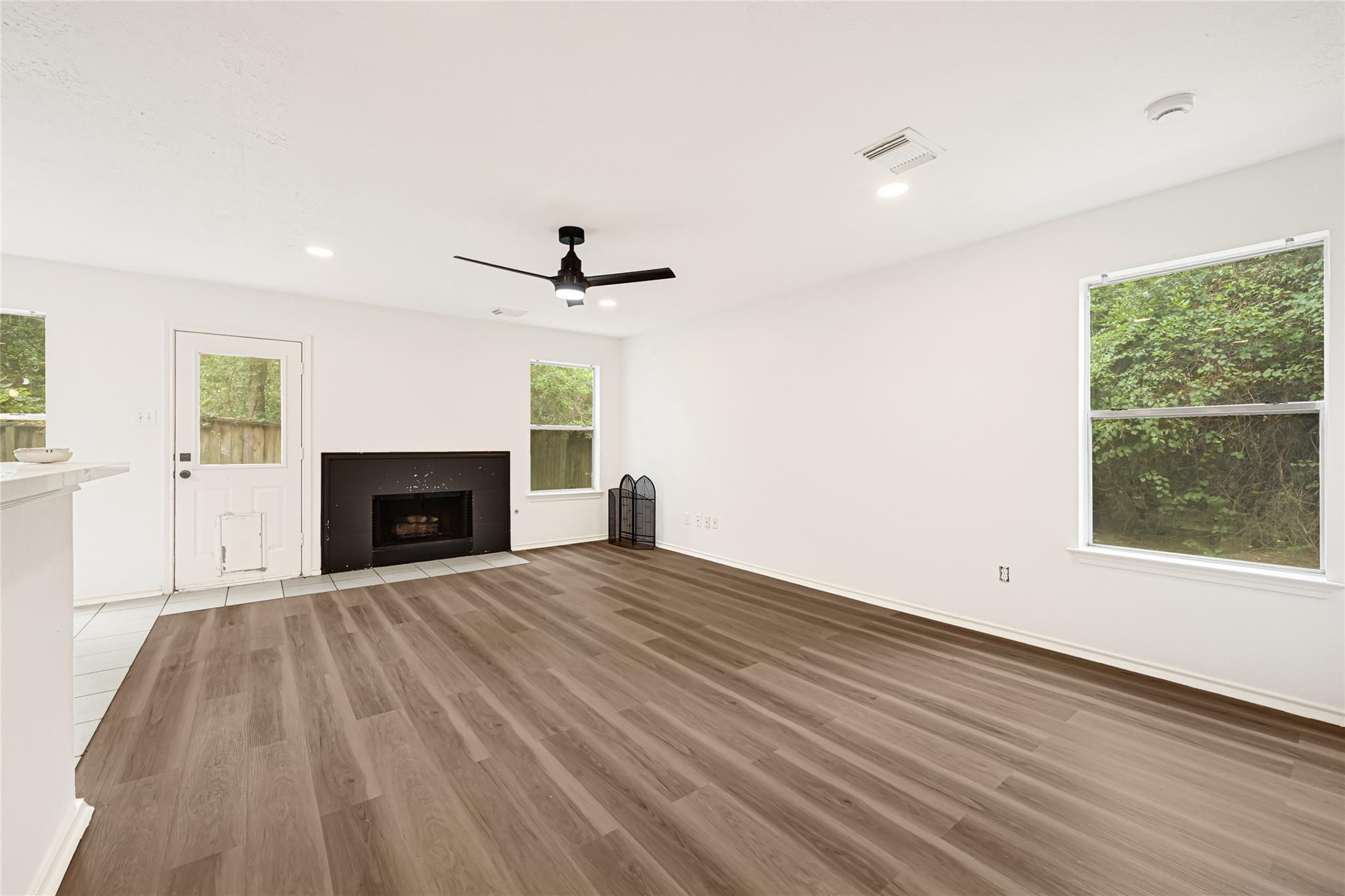 146 S Walden Elms Circle