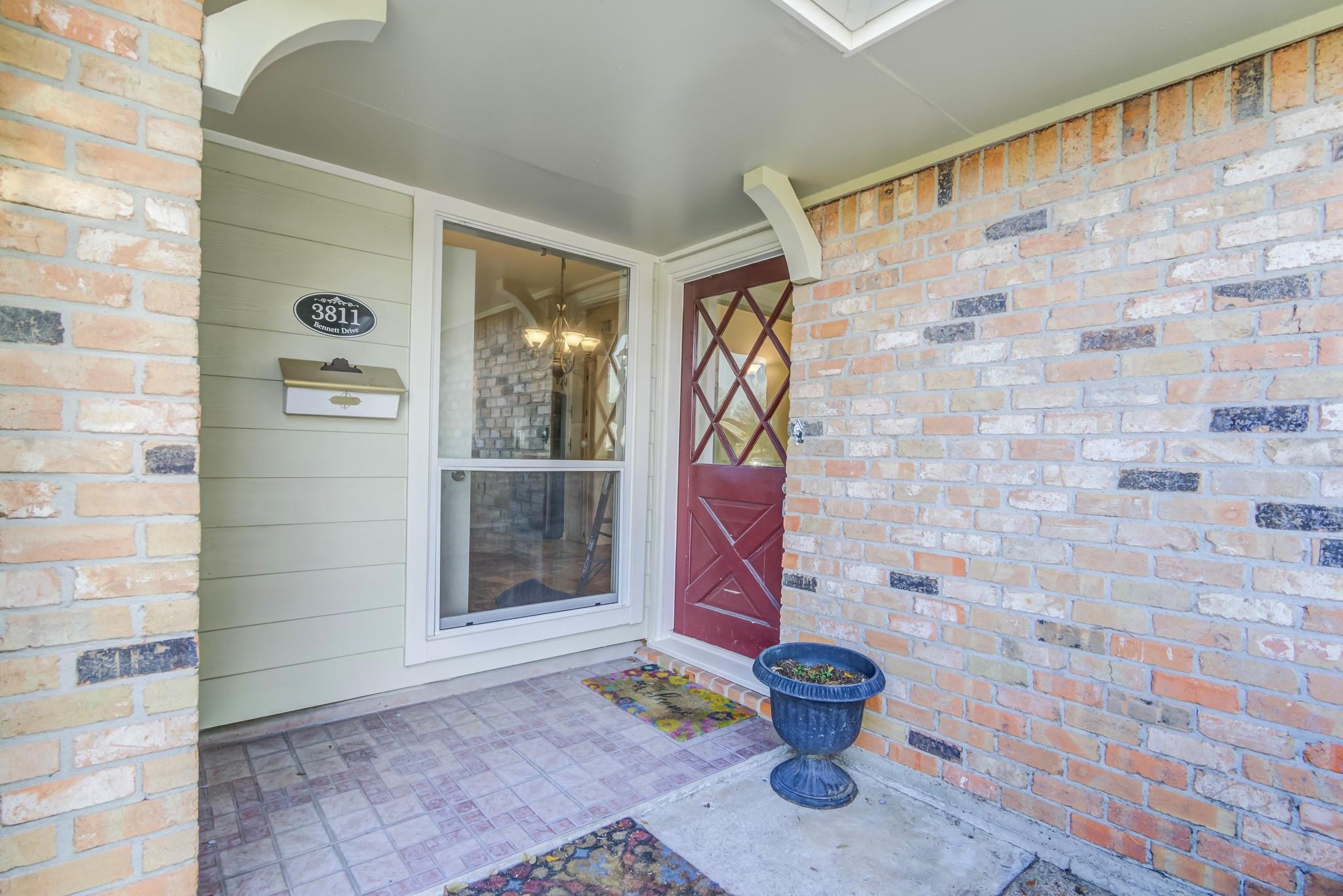 3811 Bennett Drive