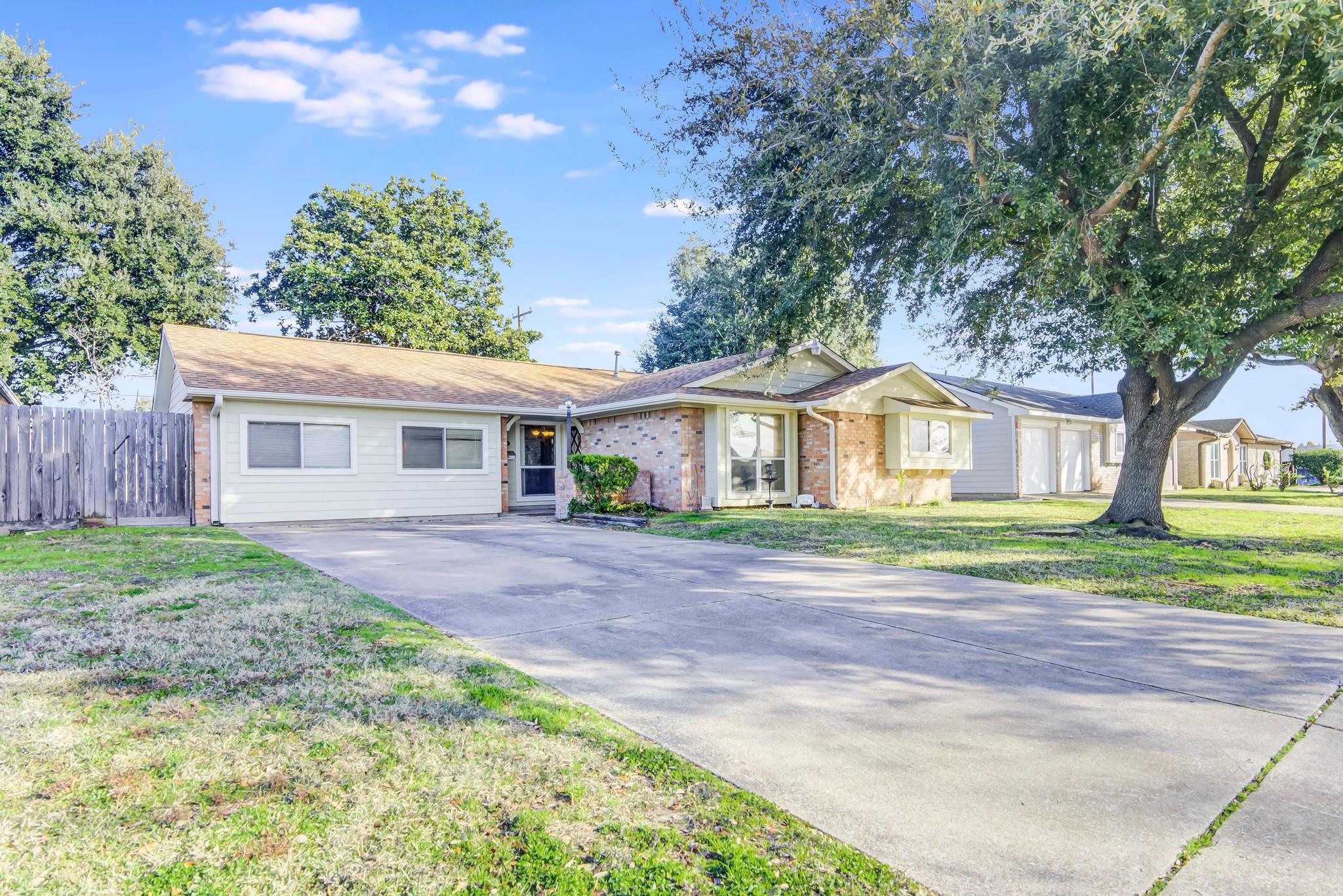 3811 Bennett Drive