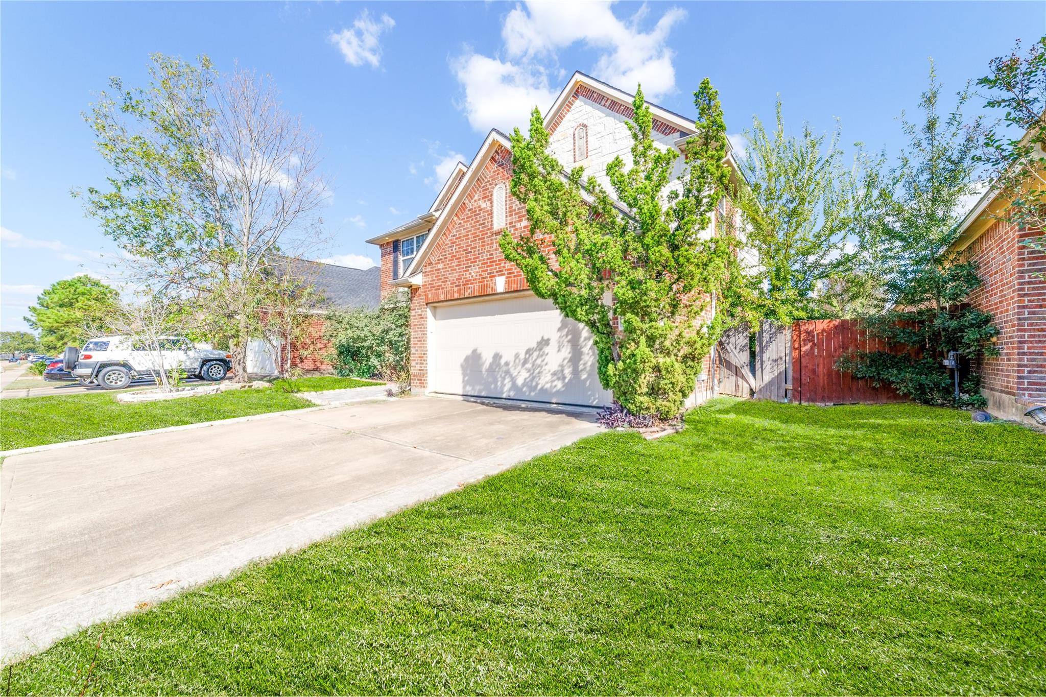 5734 Cedar Field Way