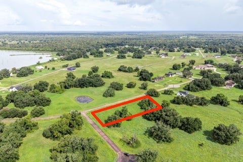 Vacant Land For Sale - 1601 Old Henry Court<br/> Angleton, TX 77515