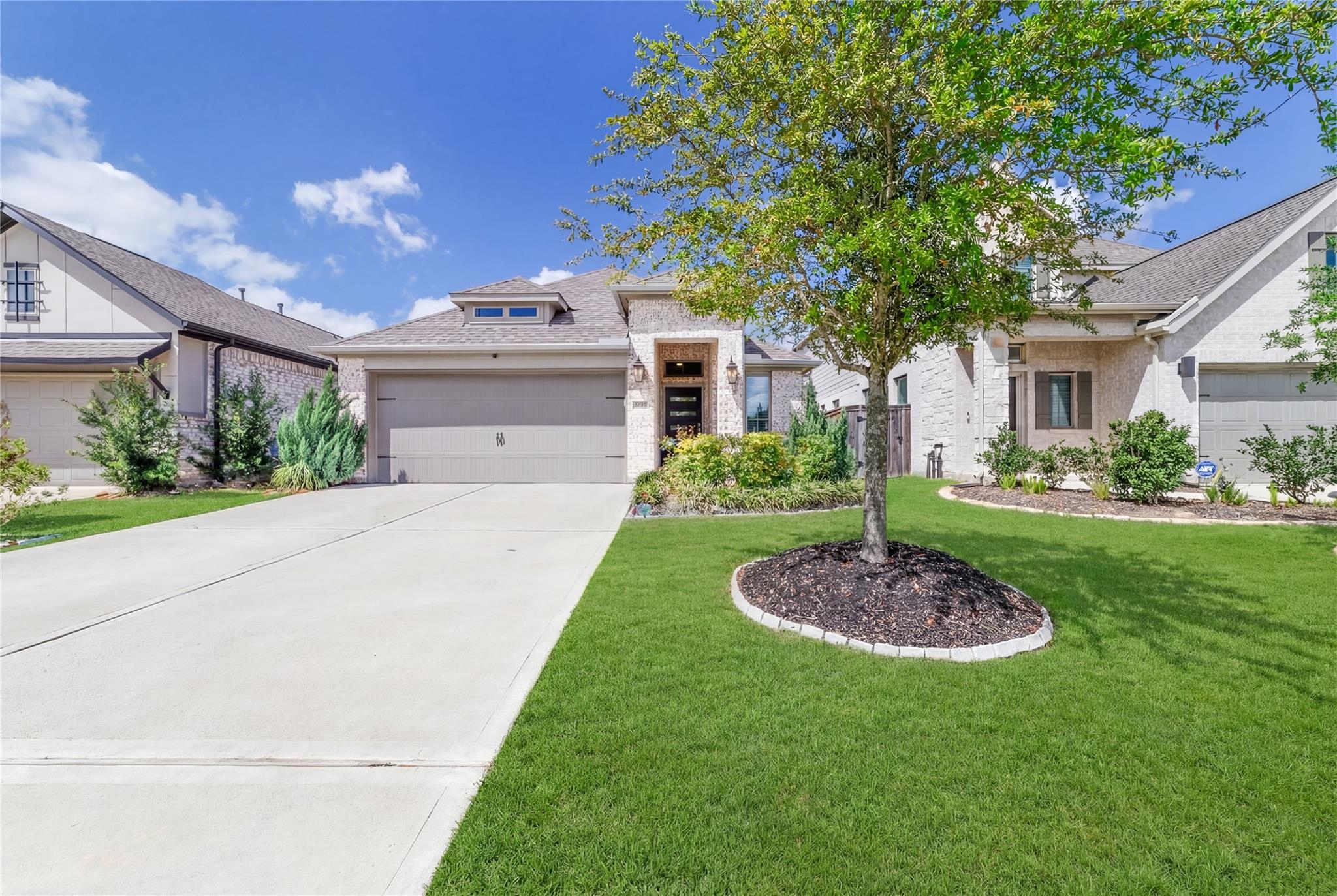 10443 Cecilia Star Lane