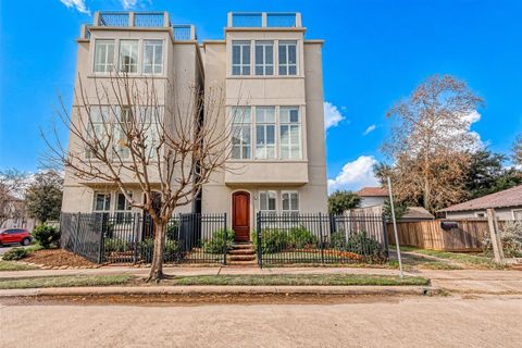 Homes For Sale - 1804 Haddon Street<br/> Houston, TX 77019
