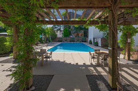 Tiny photo for 5001 Woodway Drive #1804, Houston, TX 77056 (MLS # 93309482)