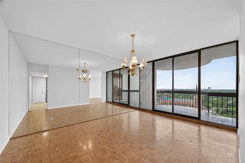 Tiny photo for 5001 Woodway Drive #1804, Houston, TX 77056 (MLS # 93309482)