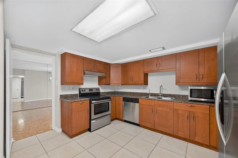 Tiny photo for 5001 Woodway Drive #1804, Houston, TX 77056 (MLS # 93309482)