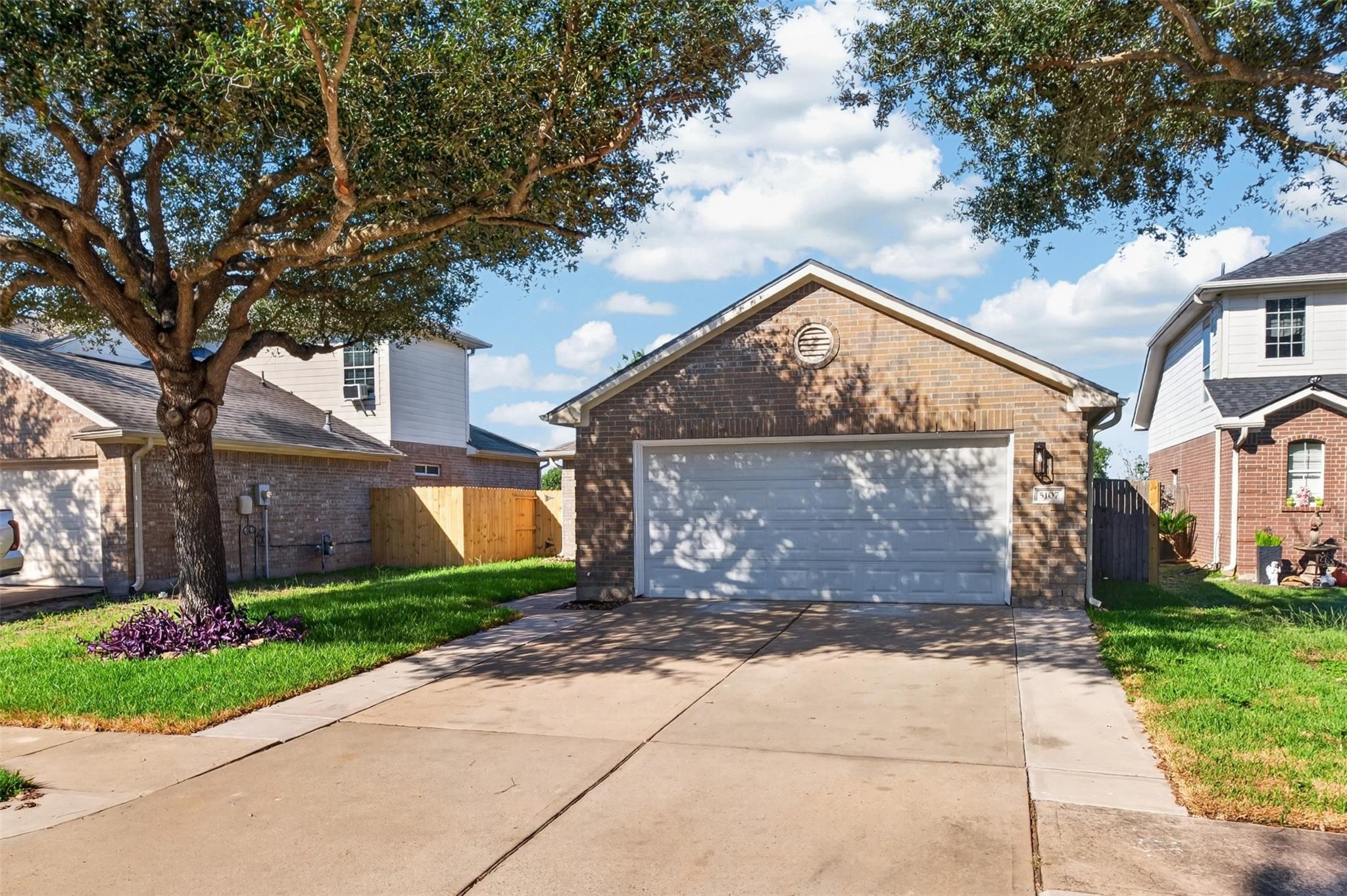 5107 Royal Cypress Drive