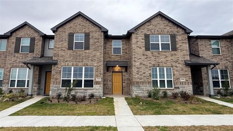 Townhouse For Sale - 11918 Outer Bark Drive #15<br/> Tomball, TX 77375