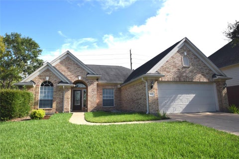 Photo of 6327 Merona Lane, Houston, TX 77041 (MLS # 18777760)