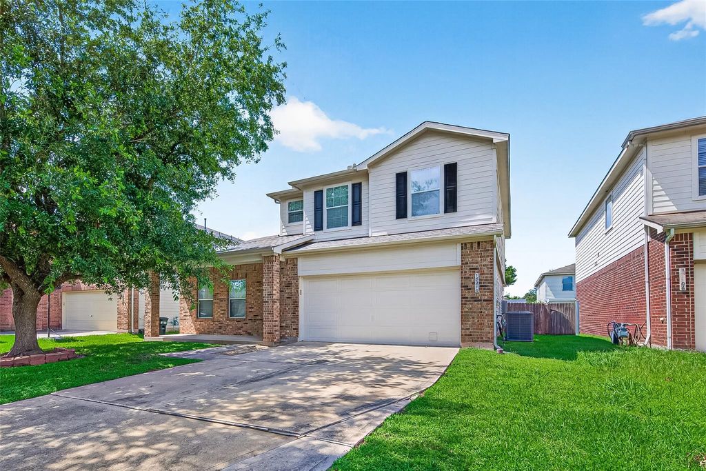 Photo of 18210 Tangle Tree Lane, Houston, TX 77084 (MLS # 75881435)