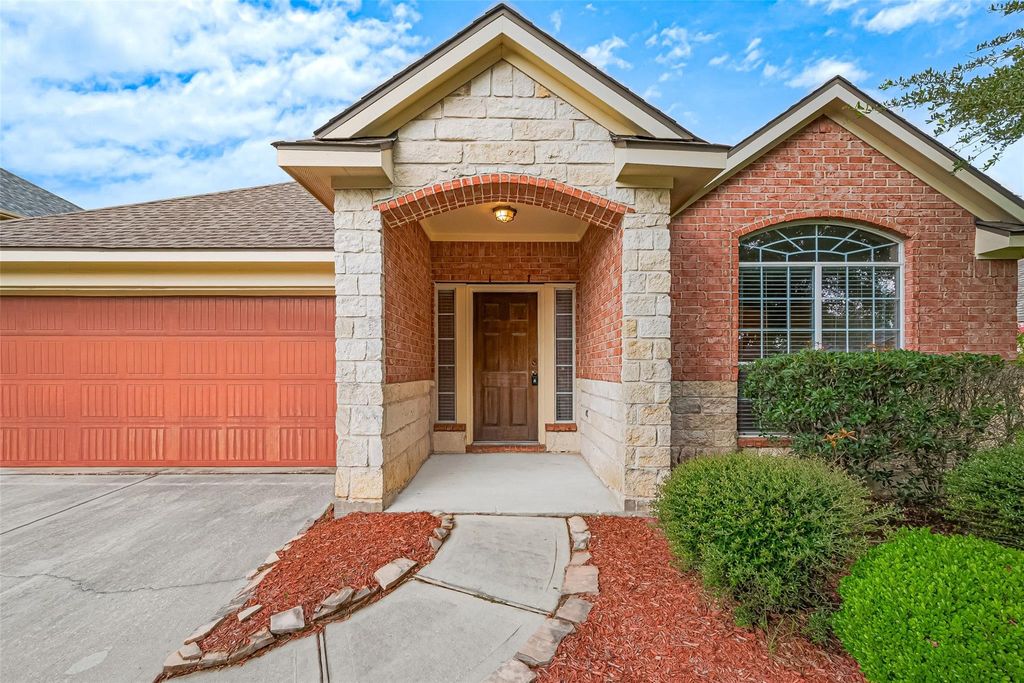 Photo of 21421 Quail Point Lane, Porter, TX 77365 (MLS # 89558719)