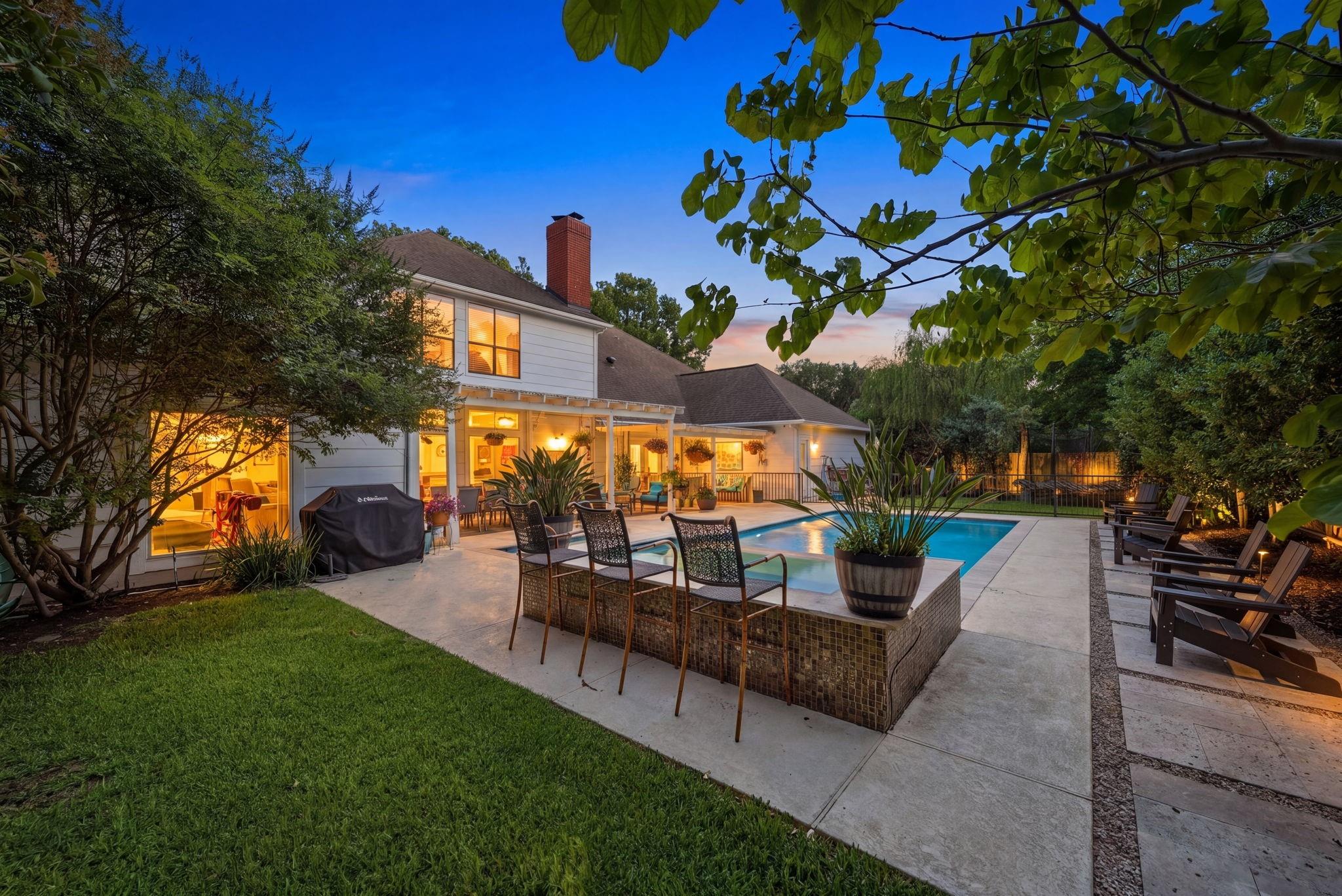 15903 Redwood Place Drive