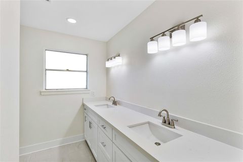 Tiny photo for 10314 Sageplum Drive, Houston, TX 77089 (MLS # 221846)