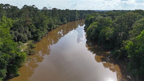 Photo of 4011 County Road 3775, Colmesneil, TX 75938 (MLS # 74799338)