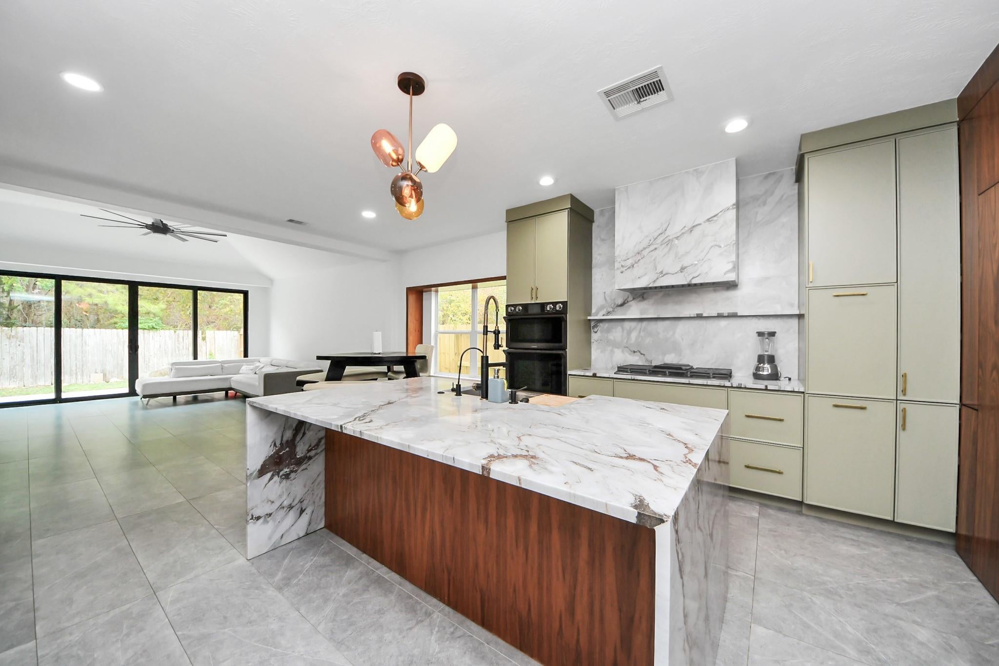 3423 Wooded Trail