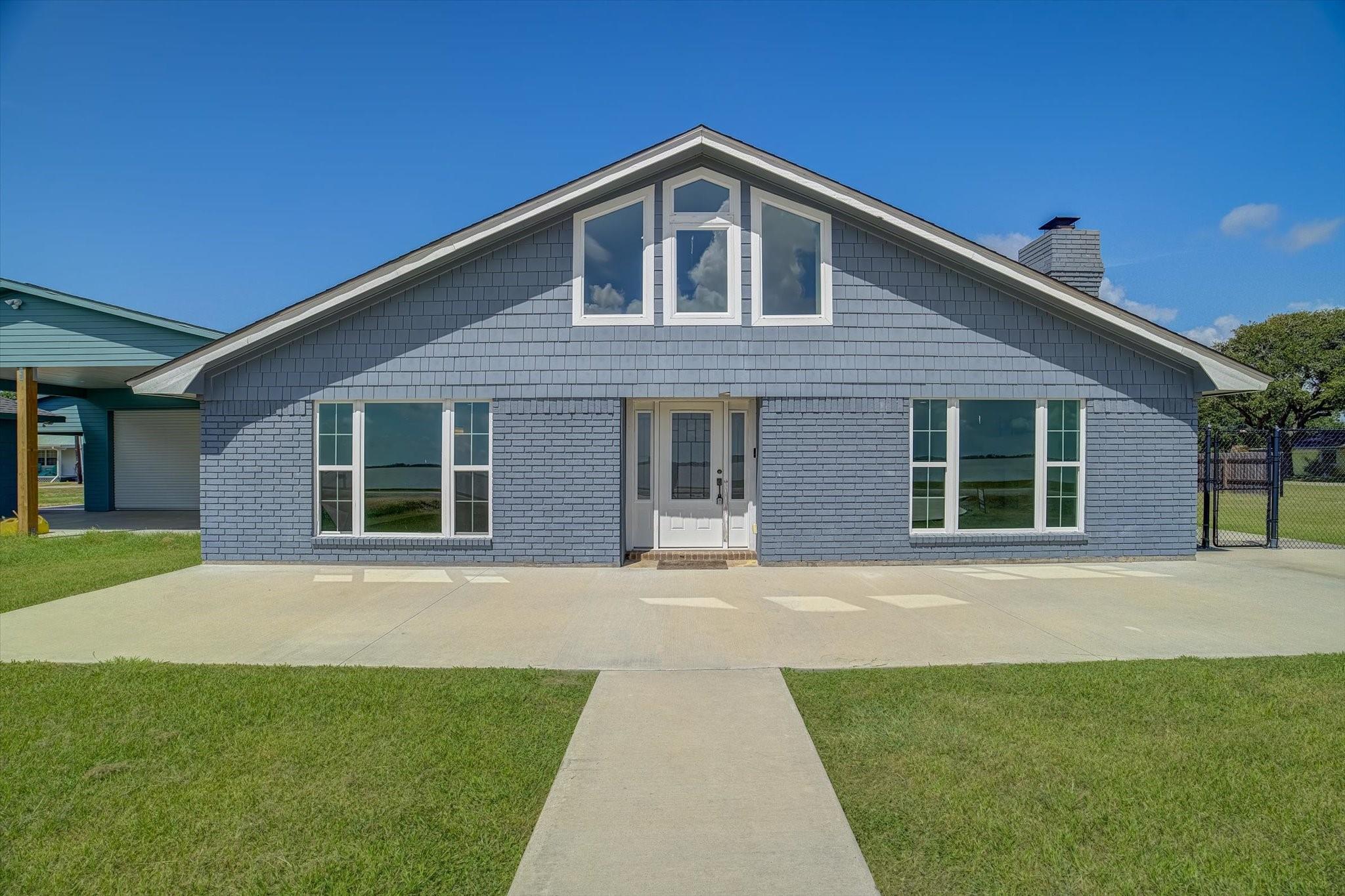 1809 E Bayshore Drive Drive