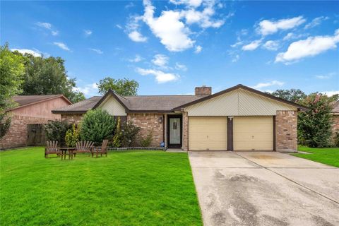 Photo of 9707 Rapid River Lane, Houston, TX 77086 (MLS # 94832955)
