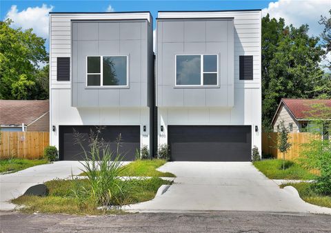 Photo of 7012 Saint Augustine Street, Houston, TX 77021 (MLS # 87824543)
