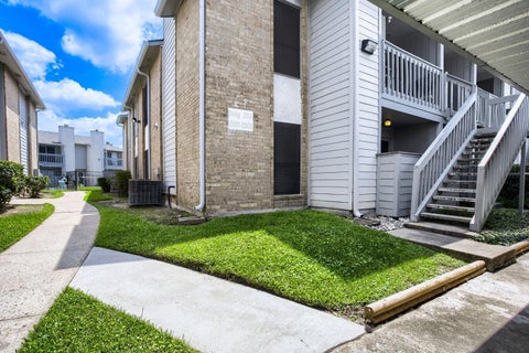 Condo For Sale - 260 El Dorado Boulevard #2903<br/> Houston, TX 77598