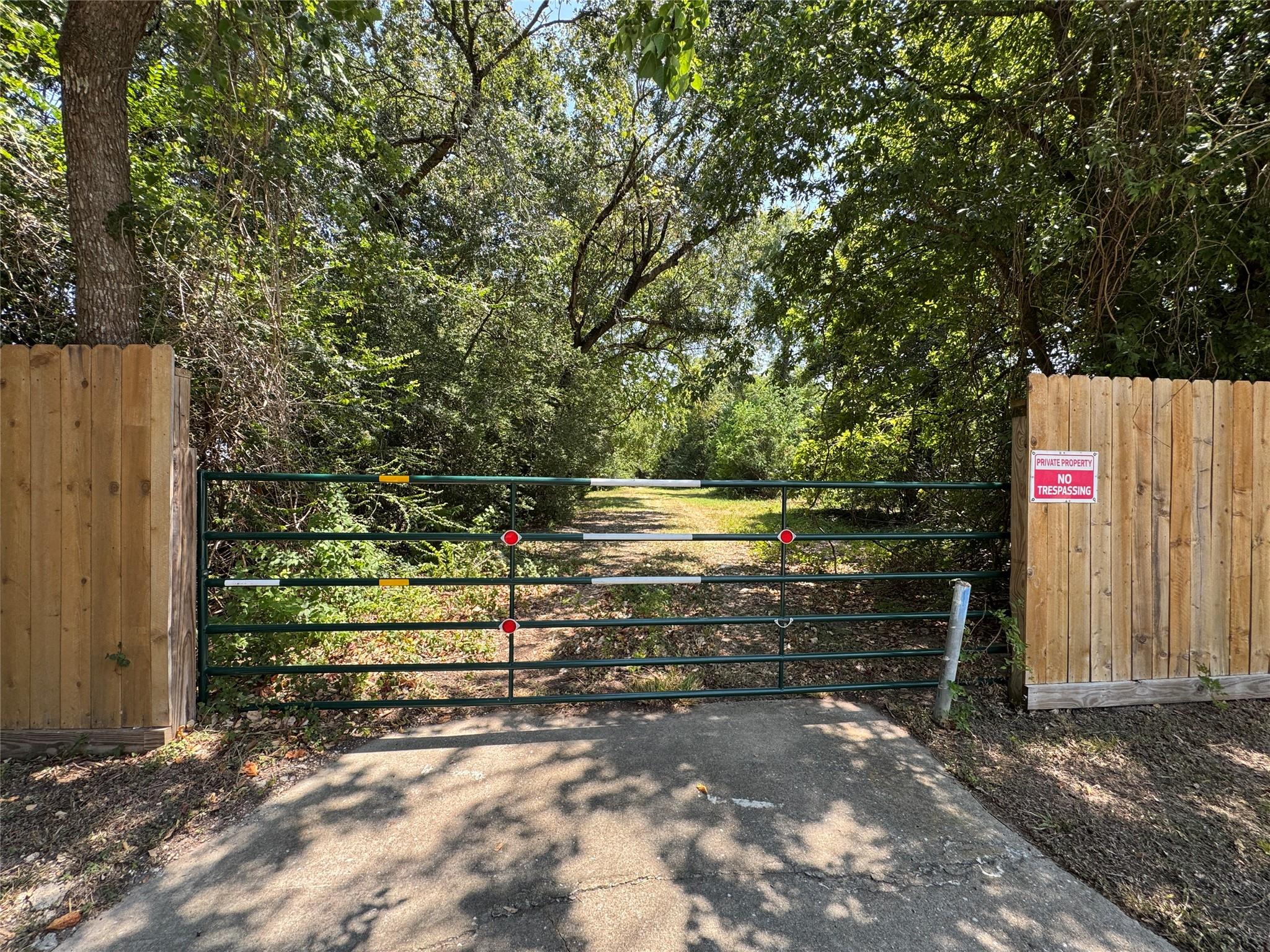 1404 Sheridan Drive