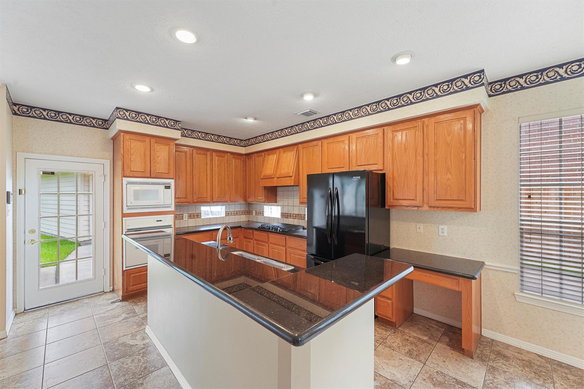 22910 Fairleaf Circle