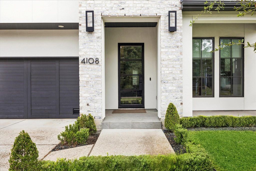 Photo of 4108 Sunset Boulevard, Houston, TX 77005 (MLS # 53596074)