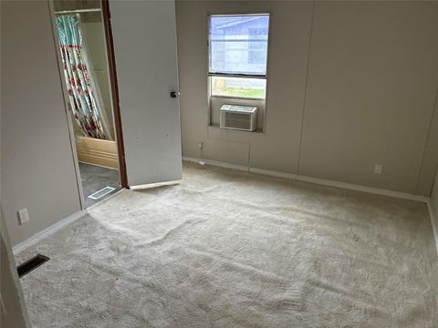 Tiny photo for 6977 Leann Lane, Wallis, TX 77485 (MLS # 95271420)