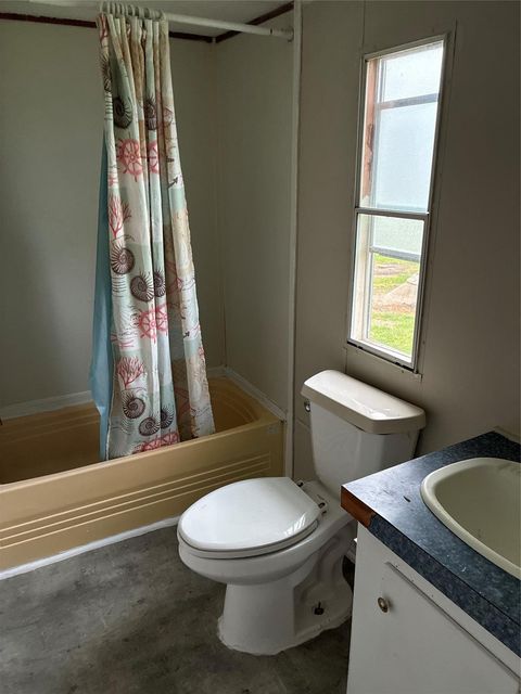 Tiny photo for 6977 Leann Lane, Wallis, TX 77485 (MLS # 95271420)