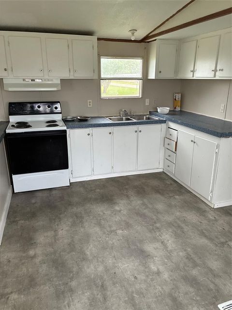 Tiny photo for 6977 Leann Lane, Wallis, TX 77485 (MLS # 95271420)