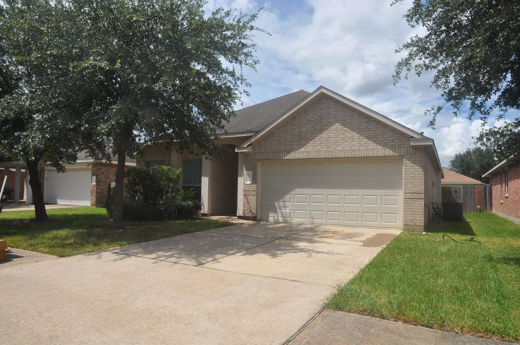Photo of 19118 Mossy Hedge Lane, Katy, TX 77449 (MLS # 24406912)