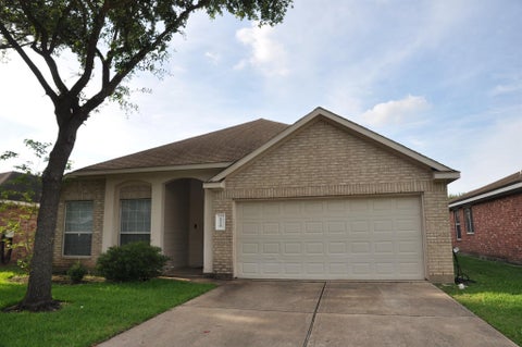 Homes For Rent - 19118 Mossy Hedge Lane<br/> Katy, TX 77449