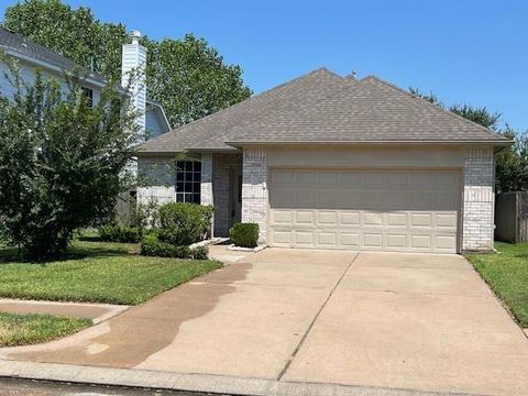 Photo of 2134 Thorn Berry Creek Lane, Katy, TX 77449 (MLS # 60225658)
