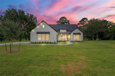 Photo of 630 County Road 4023, Dayton, TX 77535 (MLS # 57693759)