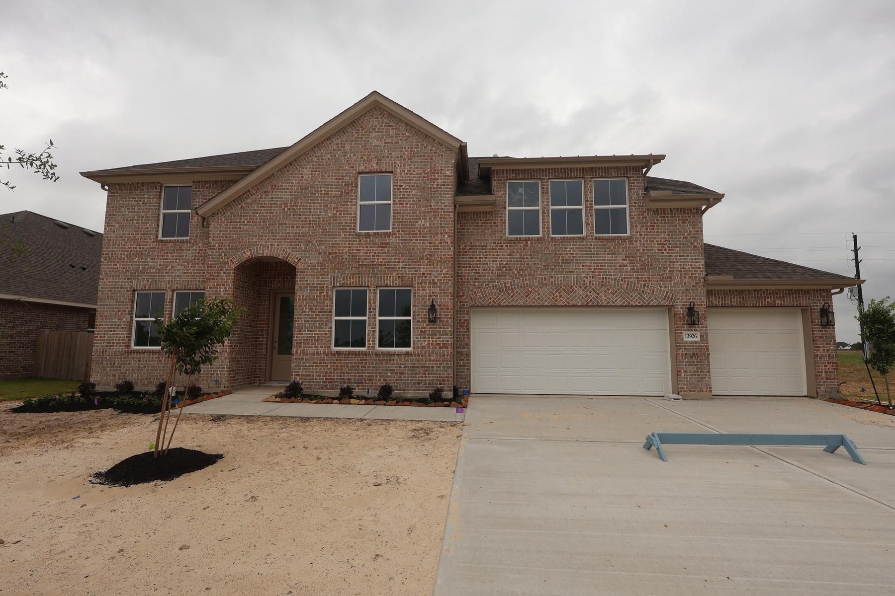 12926 Old Fashion Circle